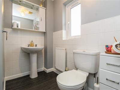 EN SUITE SHOWER ROOM/W.C.